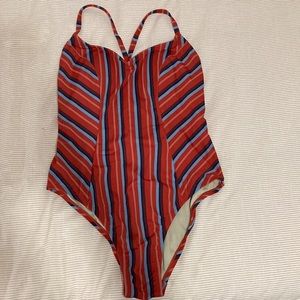 womens one-peice bathing suit